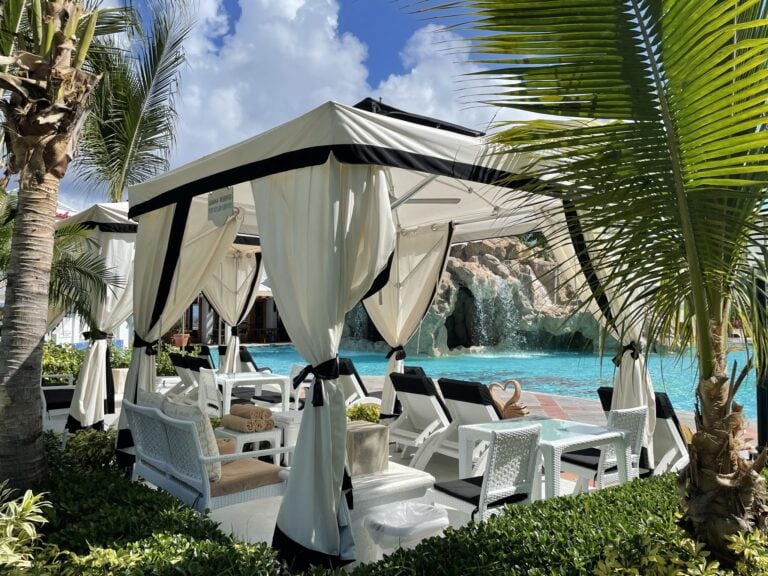 How To Experience Sandals Butler Experience (Without Paying For a Butler Room)